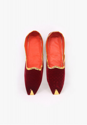 Maroon velvet plain wedding nagra