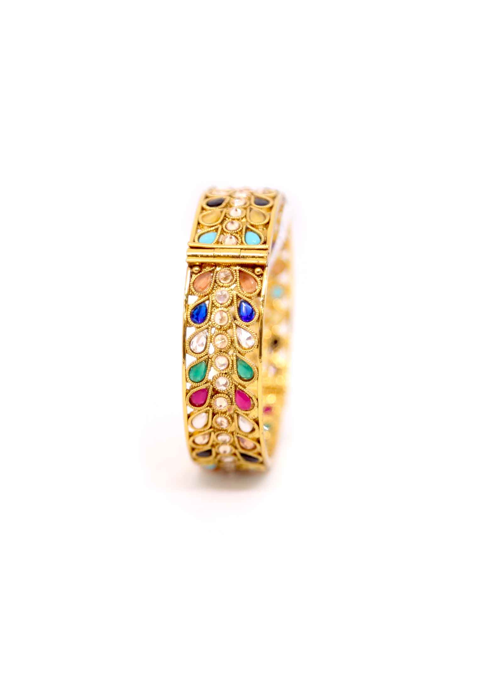Antic gold plate multi stone wedding chur