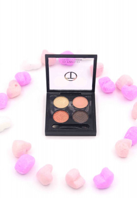 O. TWO. O 4C eyeshadow