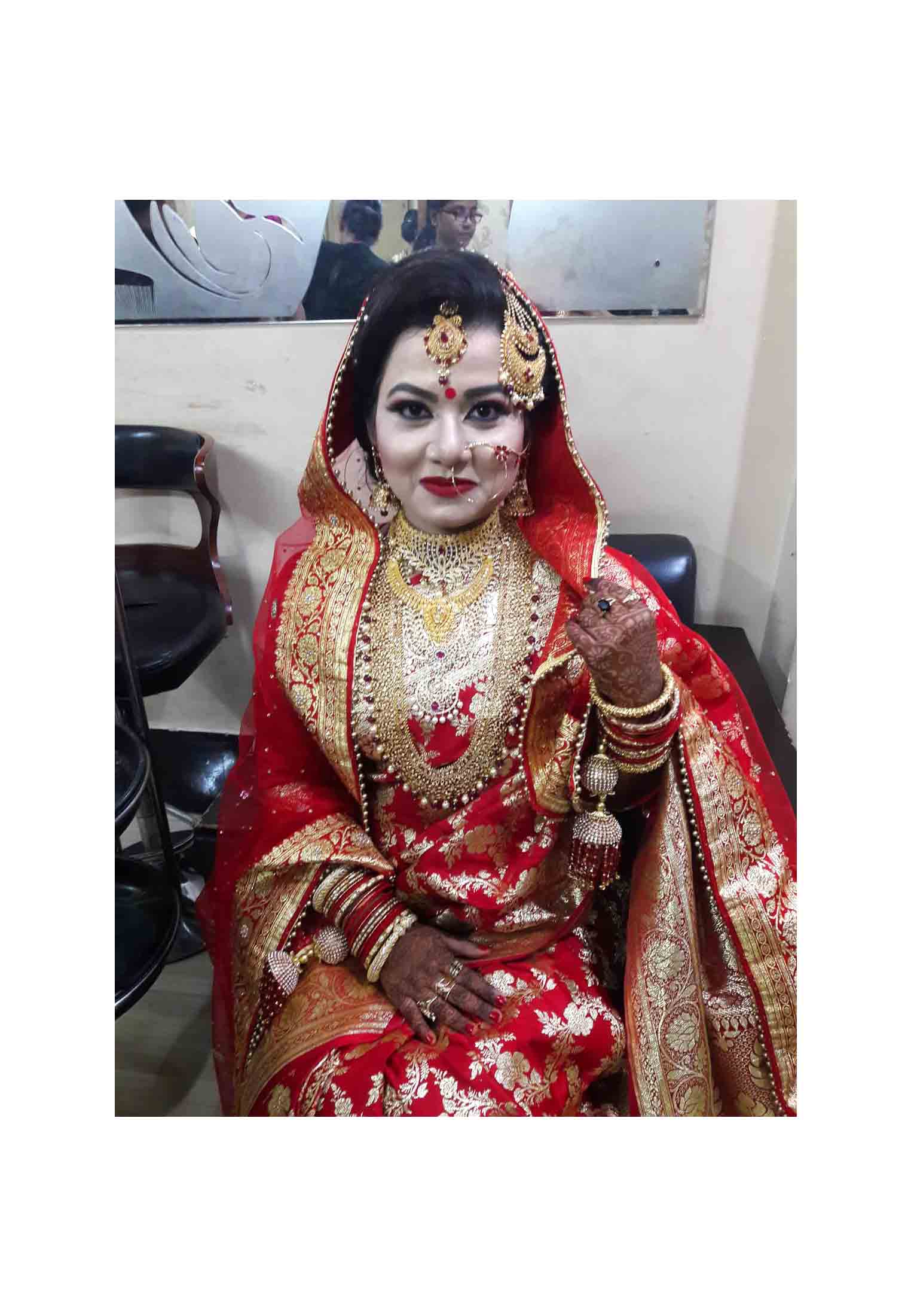 Attractive bridal wedding makeup
