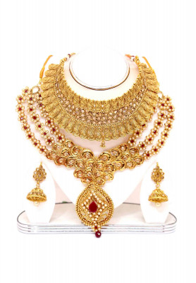 Kontho Belt Locket