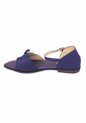 Local Flat Sandal