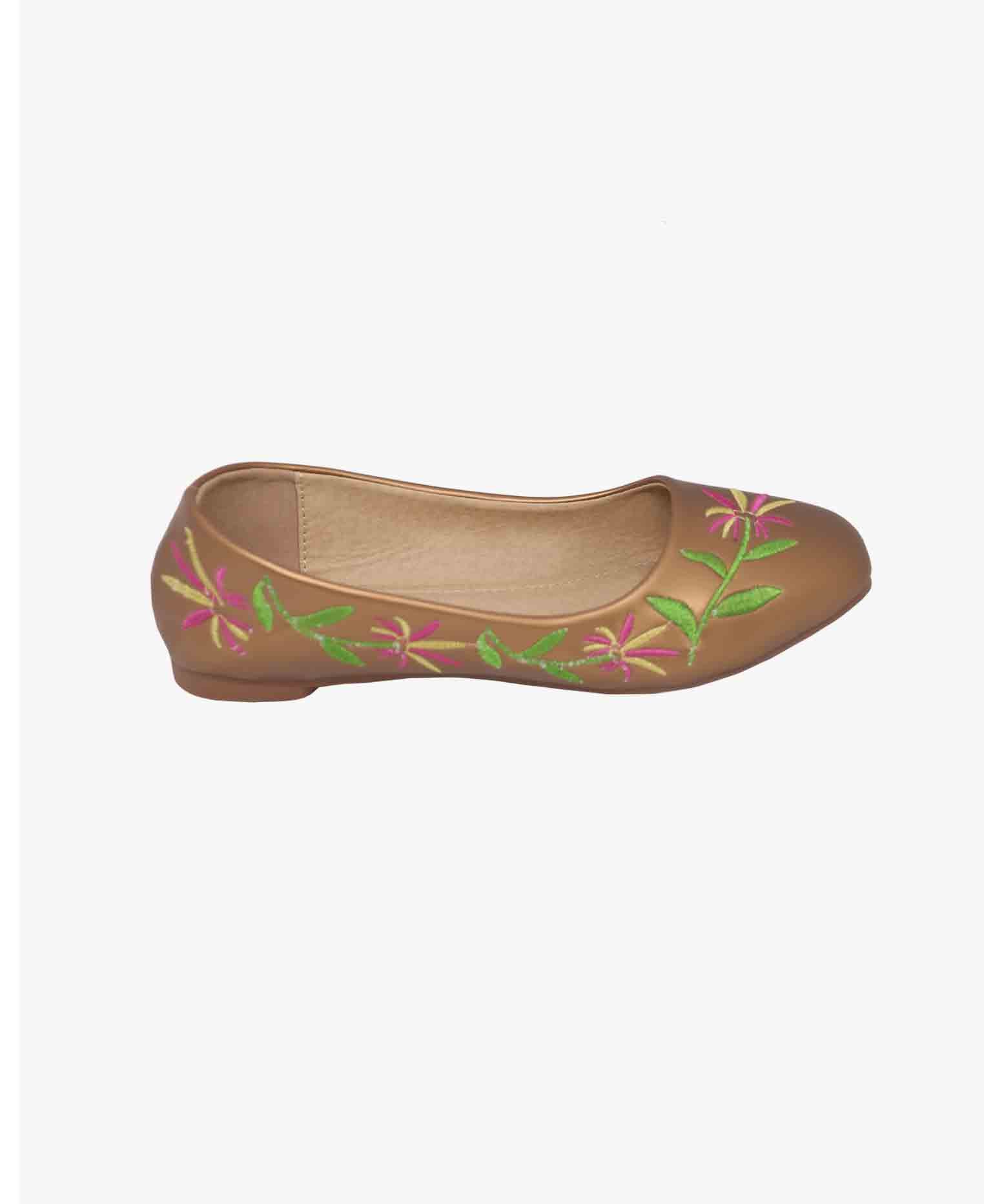 Golden Colored Pump Shoe for Women