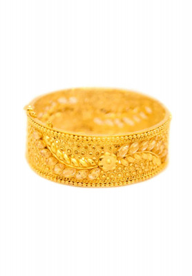 Unique Gold plate Chur