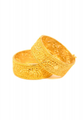 Gold plate free size chur  