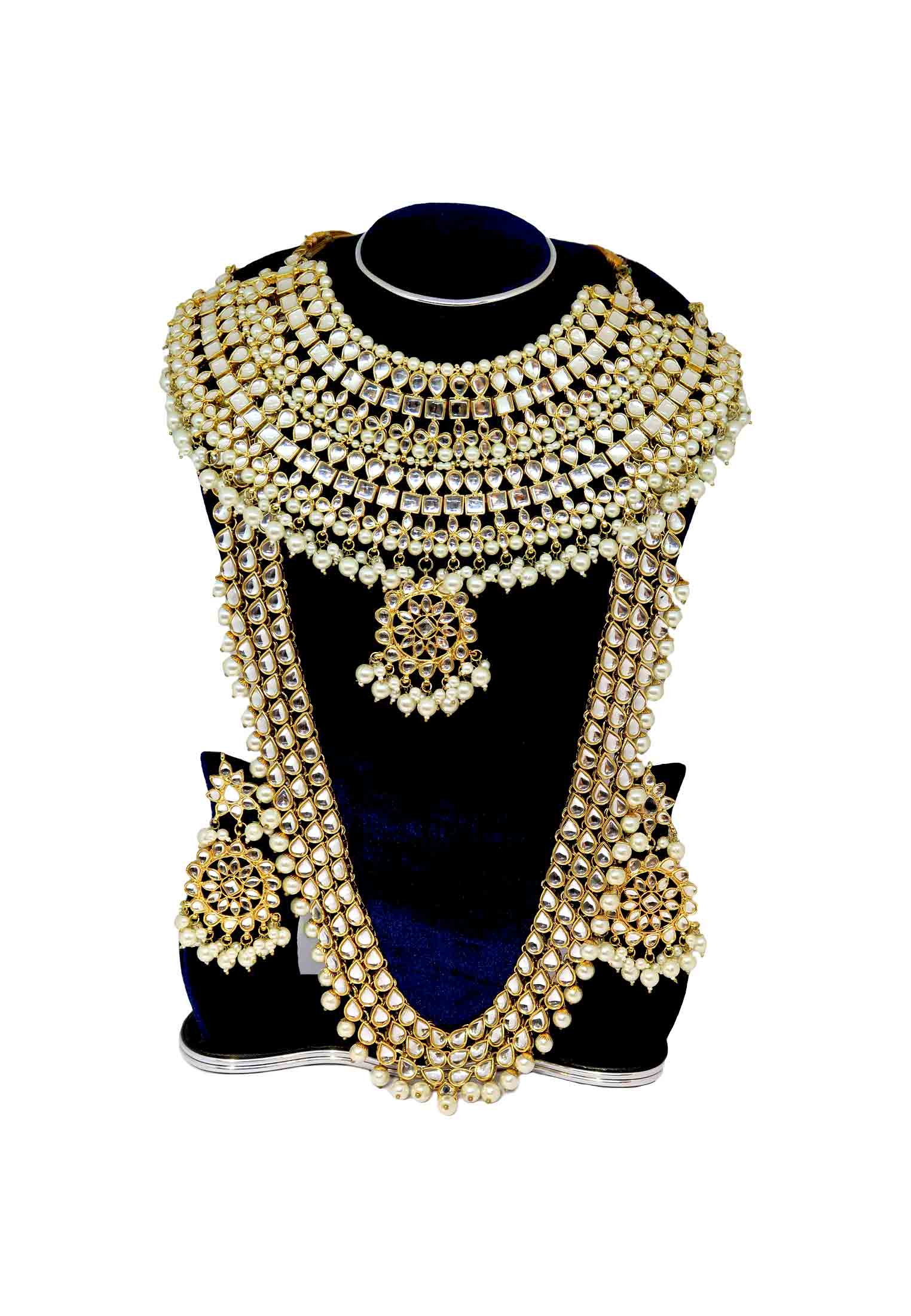 Golden Kundon har with ear ring  