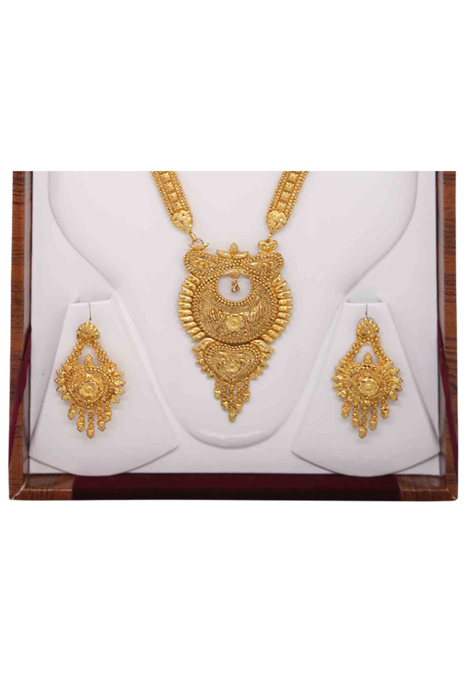V Shaped Gold Work Bridal Necklace Set