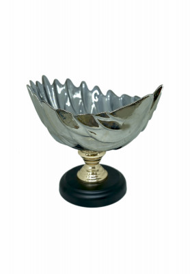 Leaf Design Moving Fruits Dish