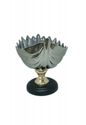 Leaf Design Moving Fruits Dish