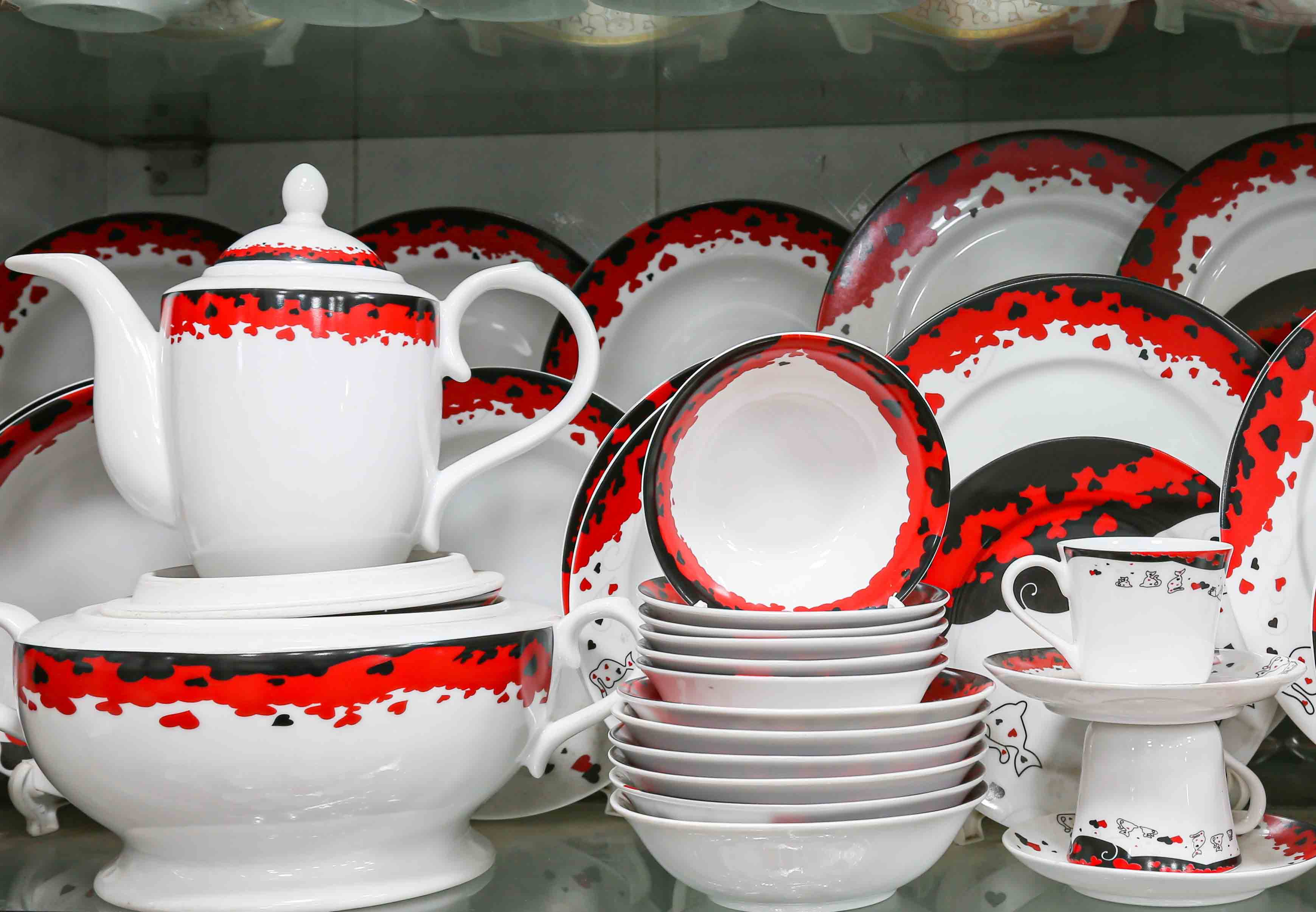 52 Pieces Protic Ceramic Dinner Set
