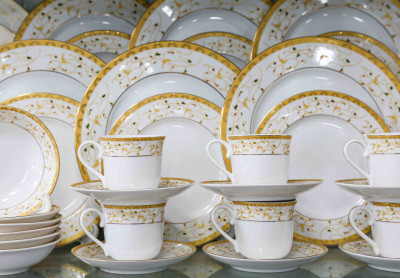 32 Pieces Paragon Dinner Set