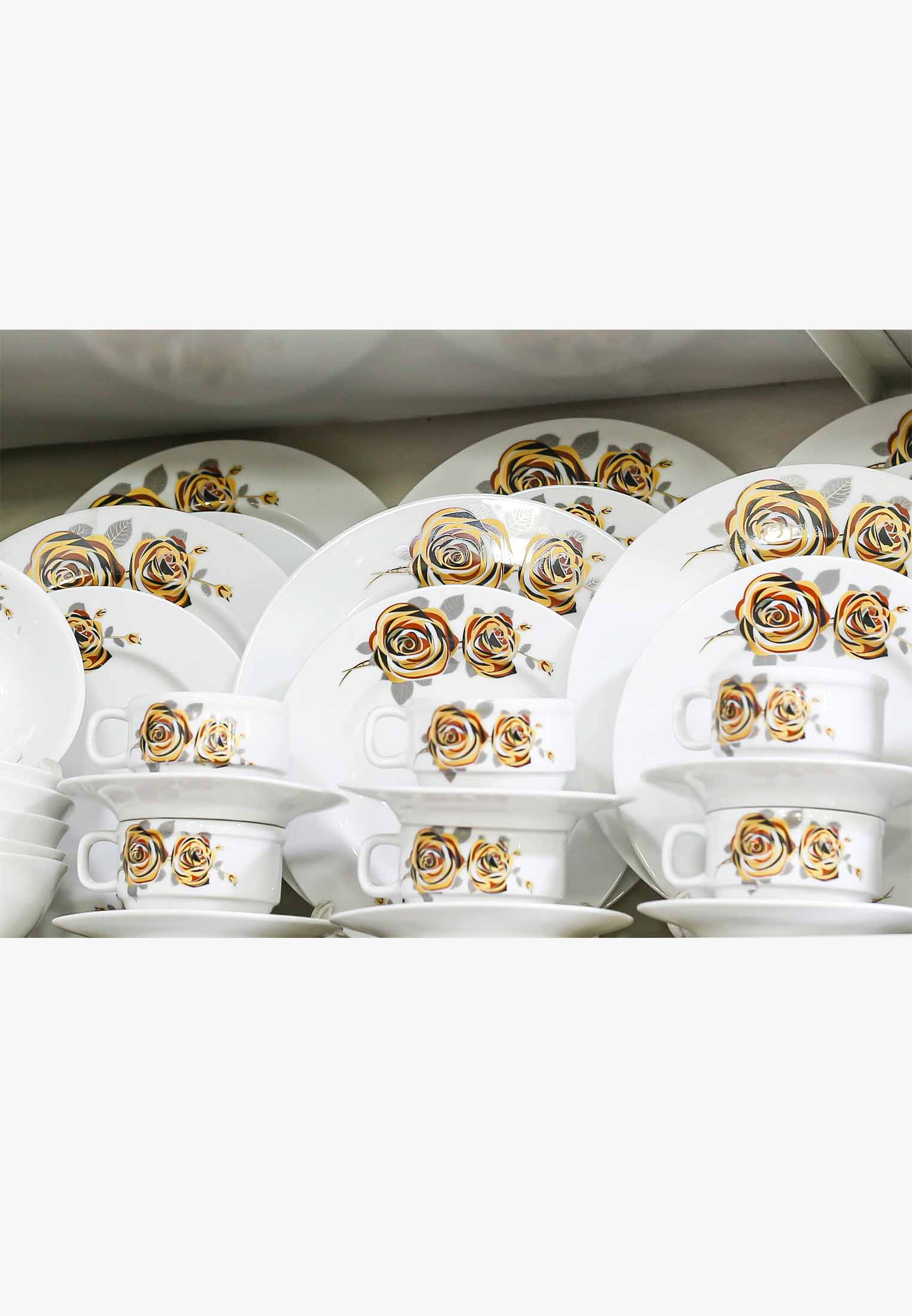 32 Pieces Dinner Set
