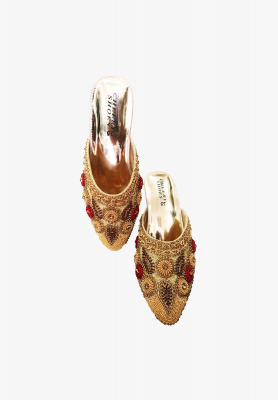 Shoe