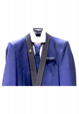 Attrative Party Suit